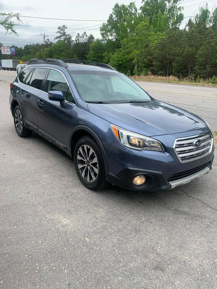 Used 2016 Subaru Outback 2.5i Limited AWD/4WD image 3