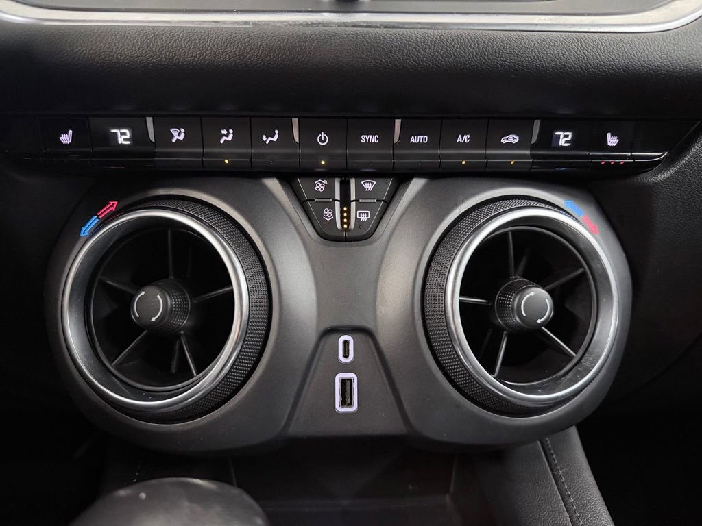 Used 2019 Chevrolet Blazer LT w/ Sound & Technology Package FWD image 32