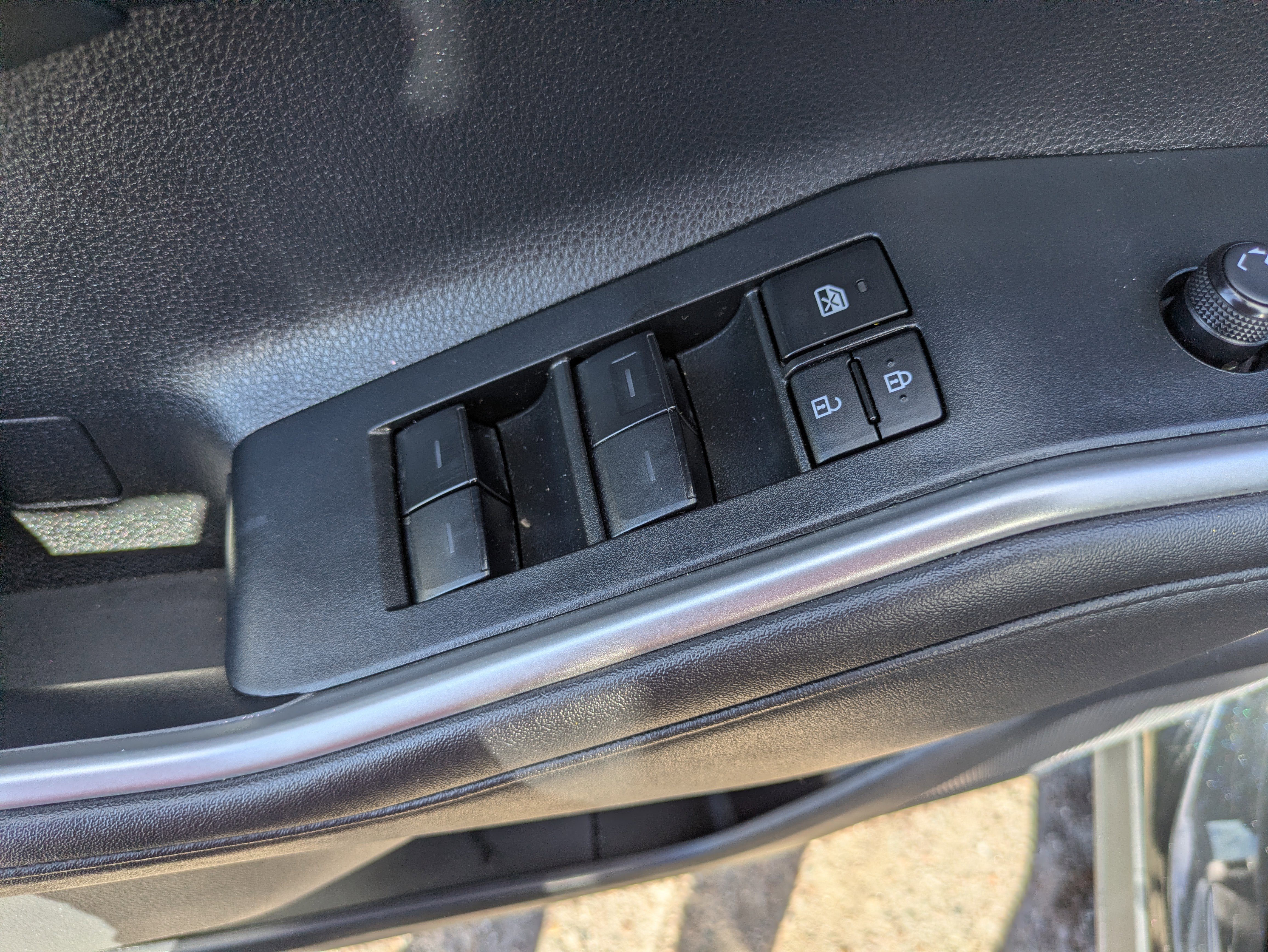 Used 2024 Toyota Highlander XLE image 22