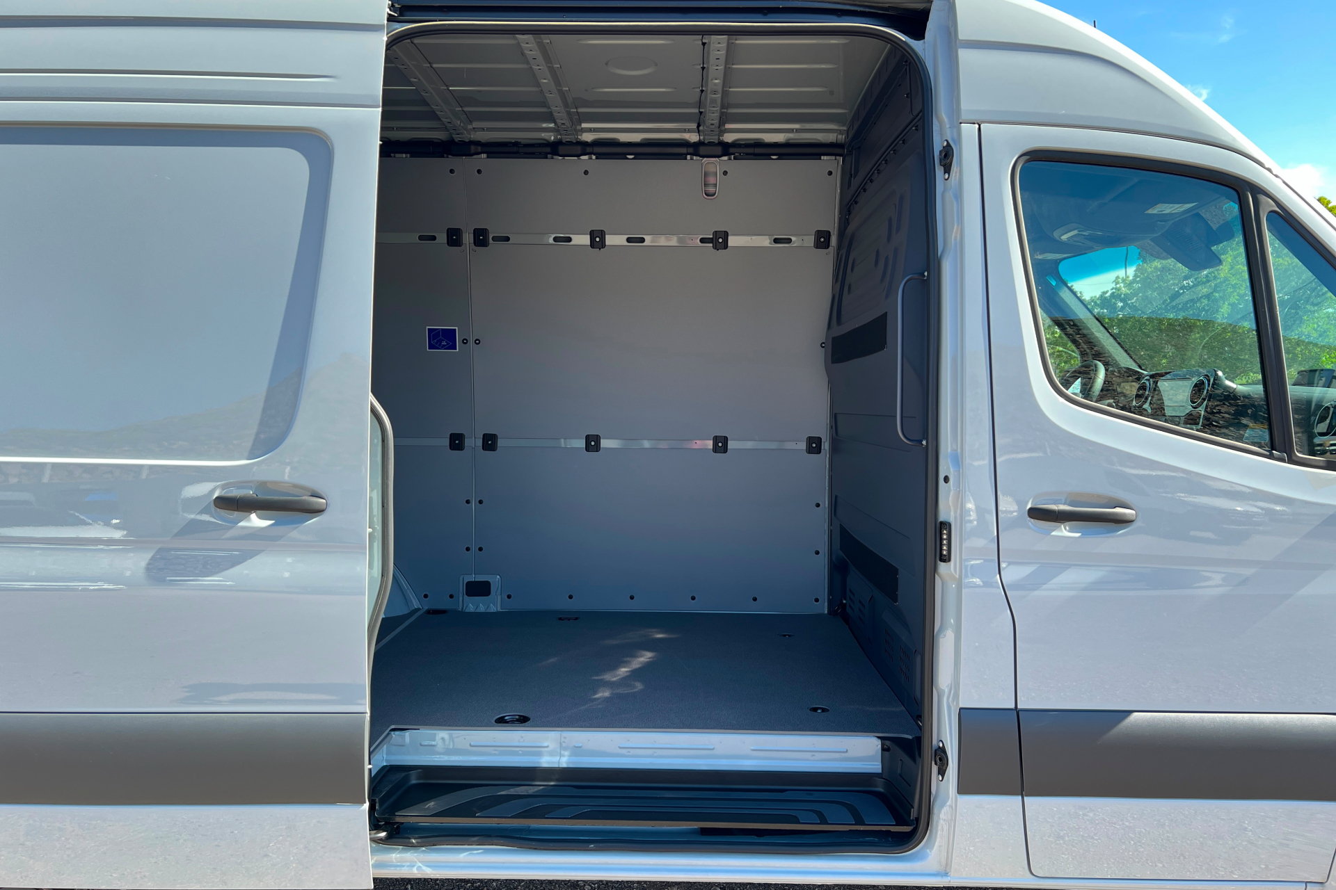 New 2025 Mercedes-Benz Sprinter 2500 image 14