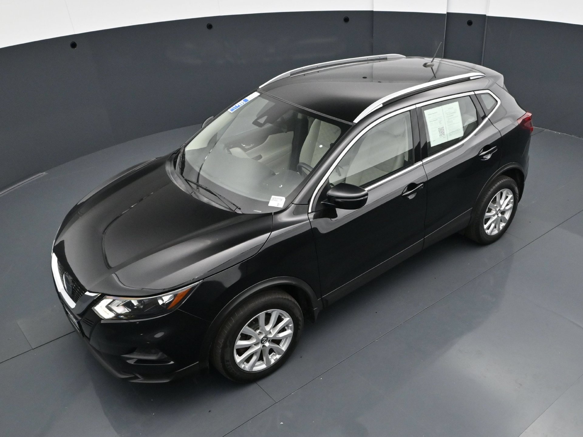 Used 2020 Nissan Rogue Sport SV AWD/4WD image 39