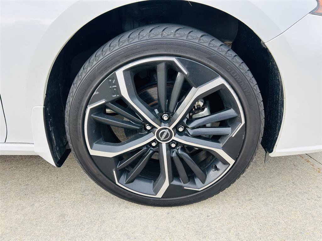 Used 2024 Nissan Altima 2.5 SR w/ SR Premium Package AWD/4WD image 37