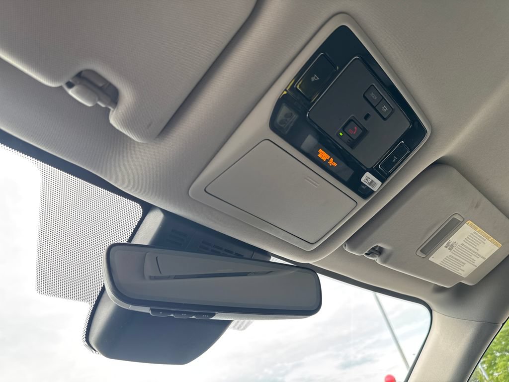Used 2026 Toyota Grand Highlander AWD image 33