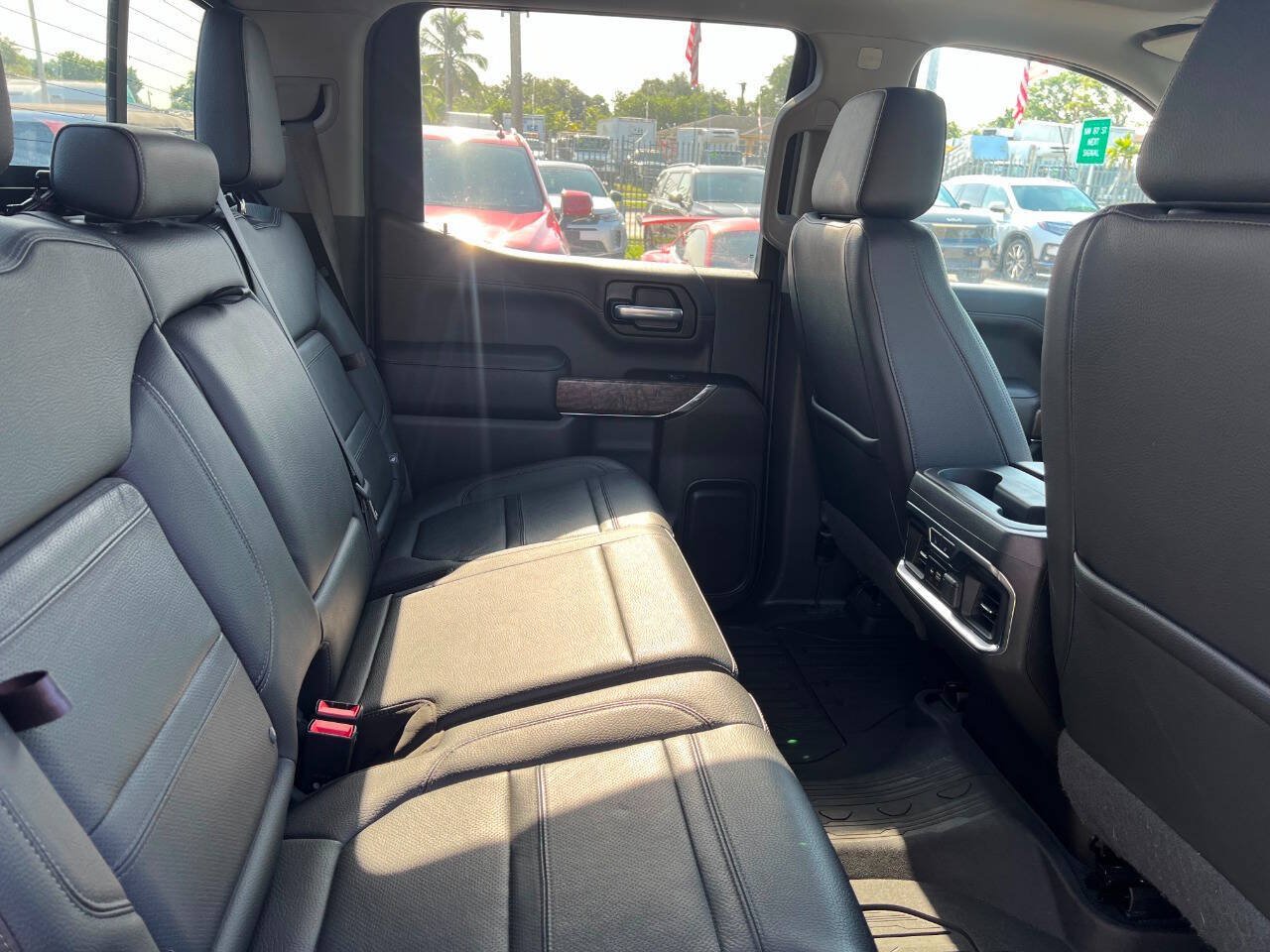 Used 2019 GMC Sierra 1500 Denali w/ Denali Ultimate Package AWD/4WD image 9