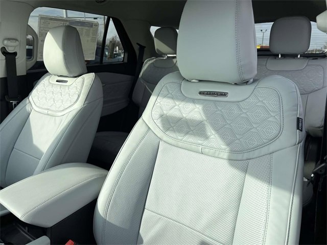 New 2026 Ford Explorer Platinum w/ LUX Leather Package image 24