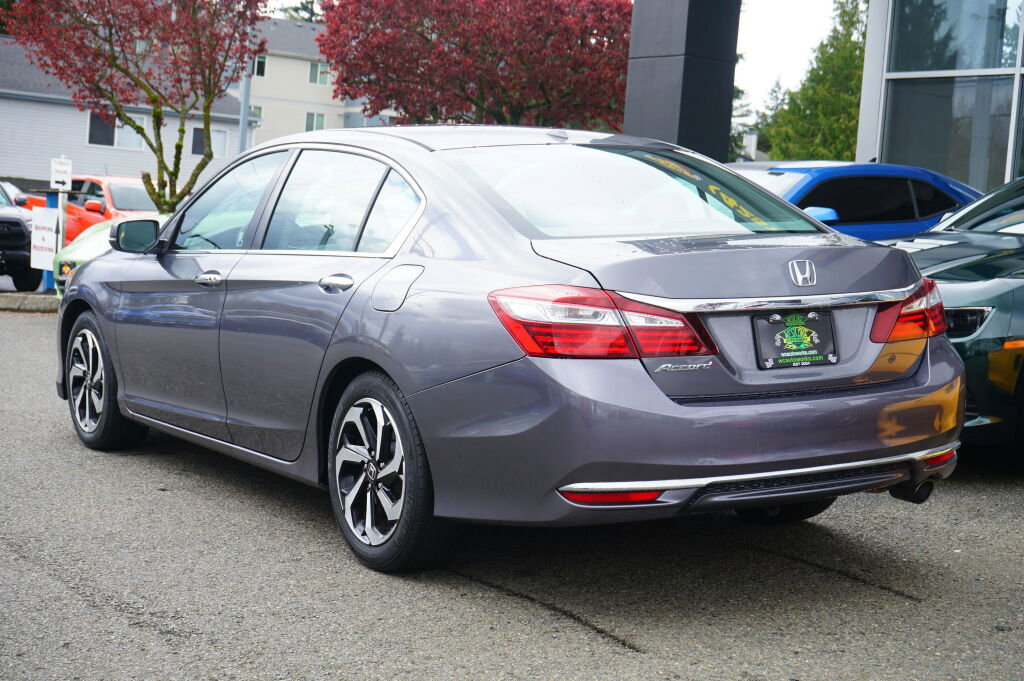 Used 2016 Honda Accord EX image 3