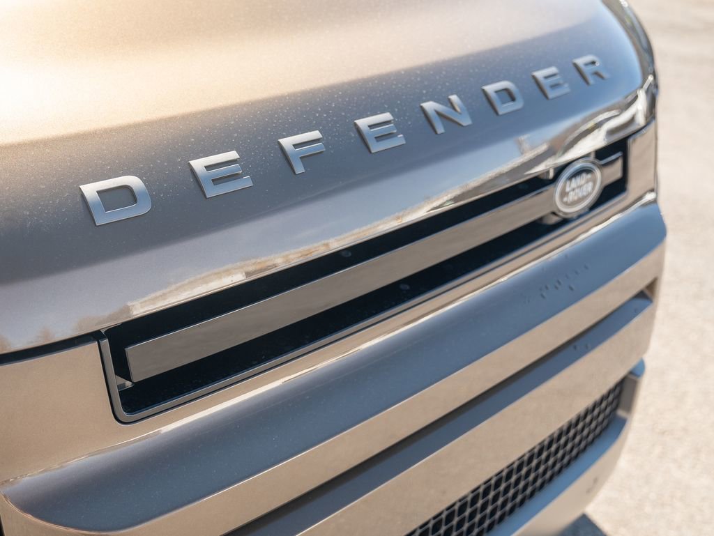 New 2026 Land Rover Defender 110 S image 15