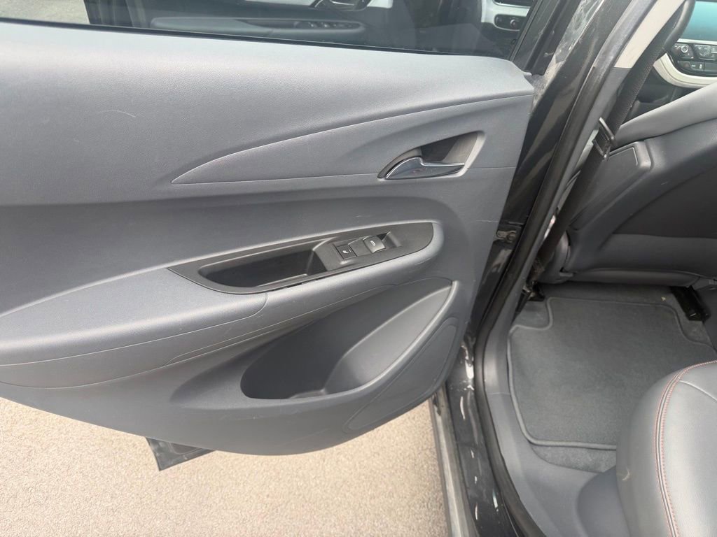 Used 2021 Chevrolet Bolt Premier image 23