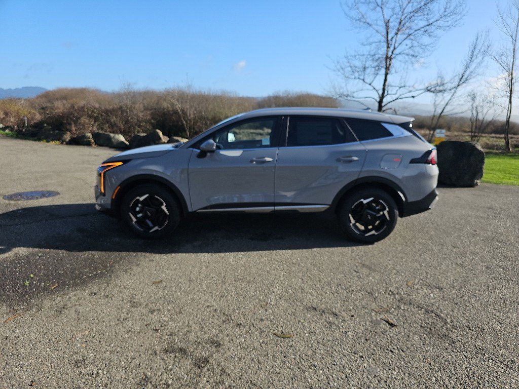 New 2026 Kia Sportage EX image 2