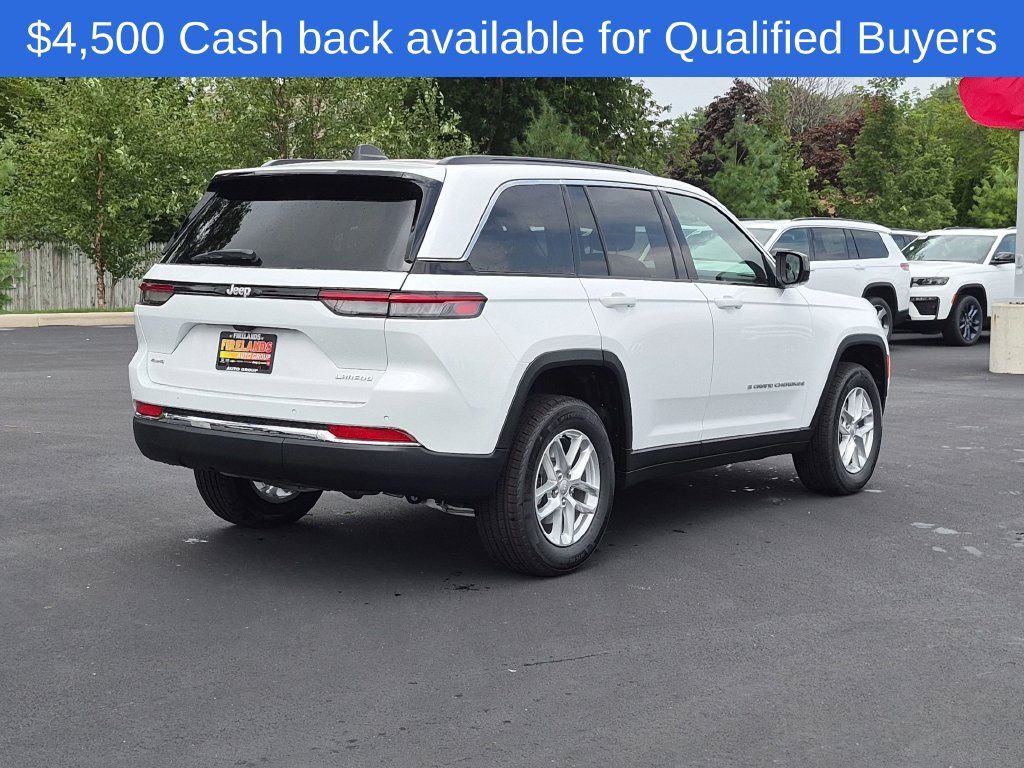 New 2026 Jeep Grand Cherokee Laredo w/ Trailer Tow Package AWD/4WD image 3