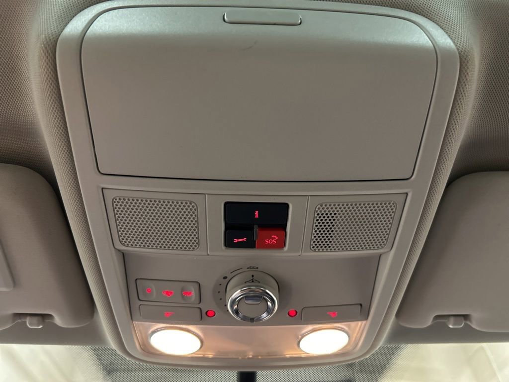 Used 2014 Volkswagen Passat TDI SEL Premium FWD image 25