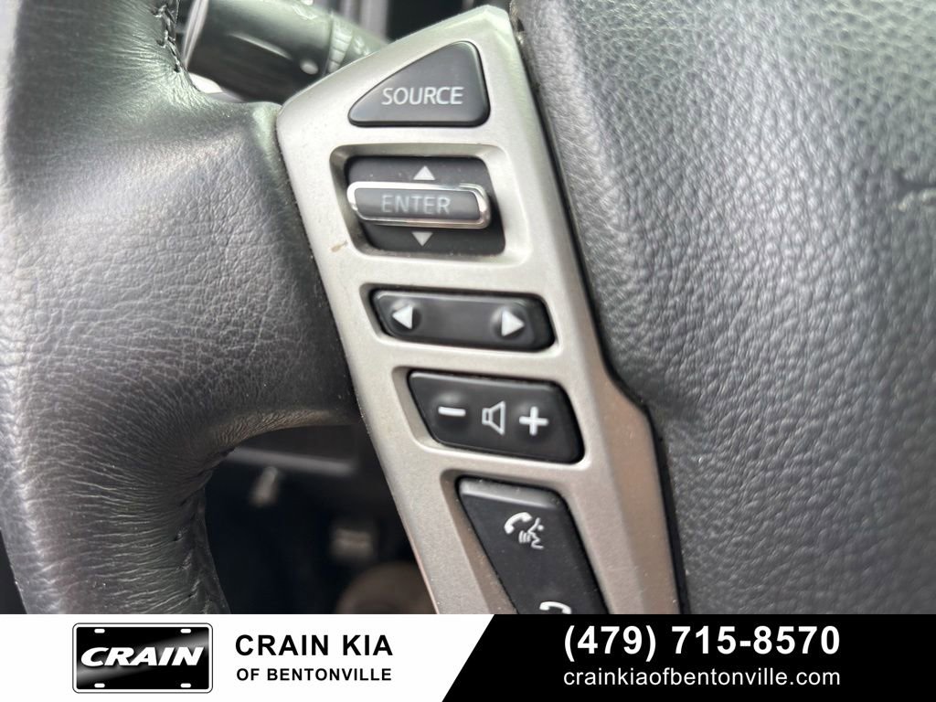 Used 2018 Nissan Titan SL w/ Midnight Edition AWD/4WD image 26