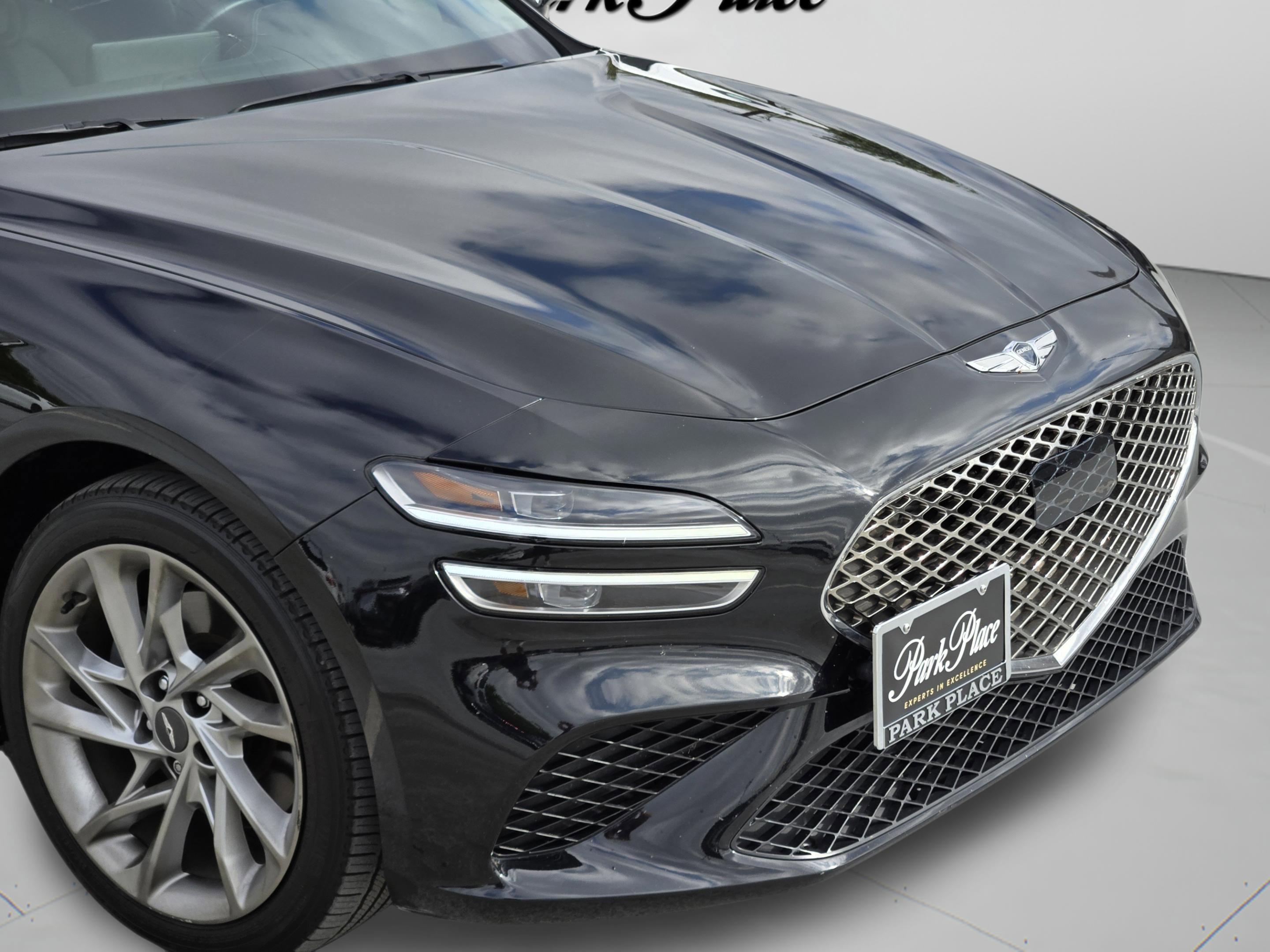 Used 2022 Genesis G70 2.0T image 35