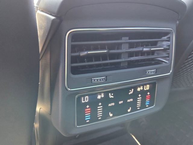 Used 2025 Audi Q8 Premium Plus image 17