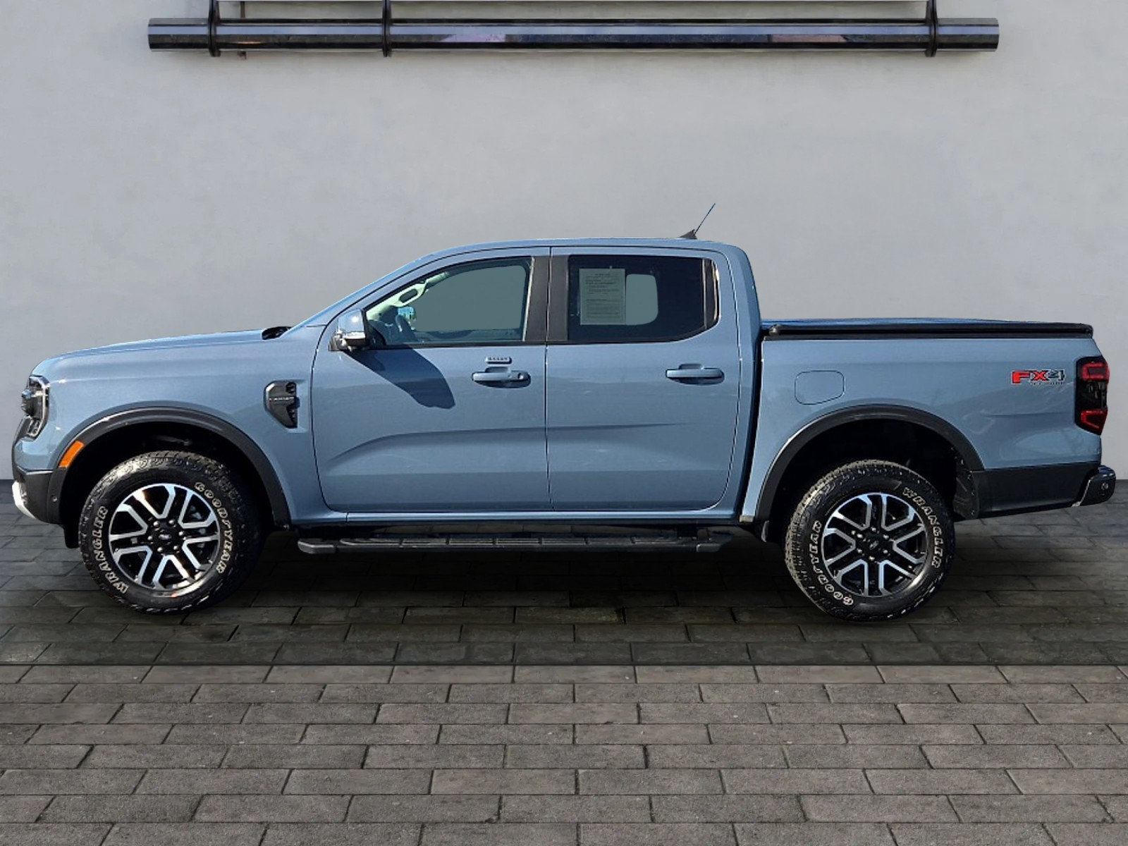 Certified 2024 Ford Ranger Lariat w/ FX4 Off-Road Package AWD/4WD image 6