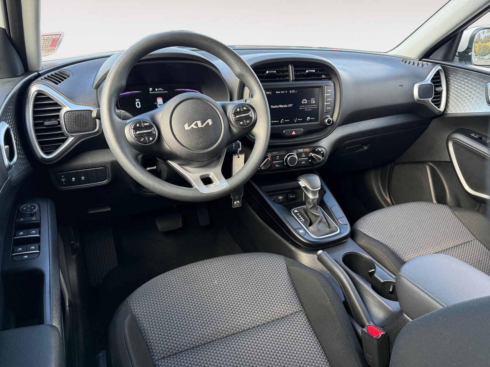 Certified 2025 Kia Soul LX image 15