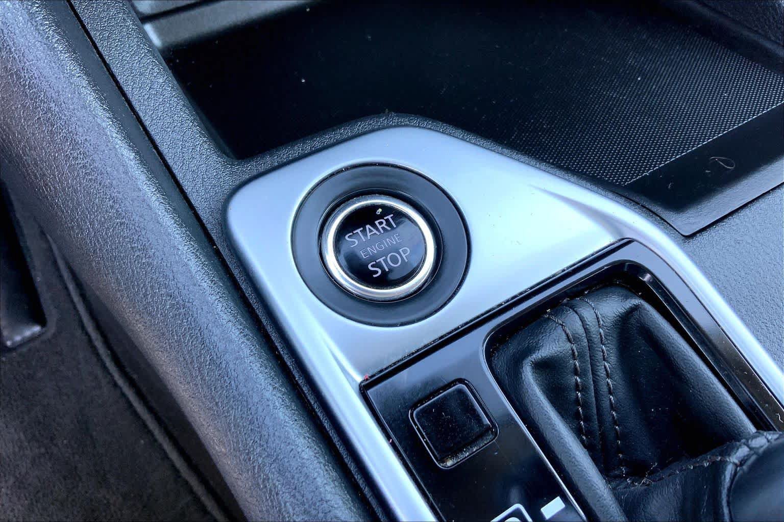 Used 2024 Nissan Sentra SV FWD image 30