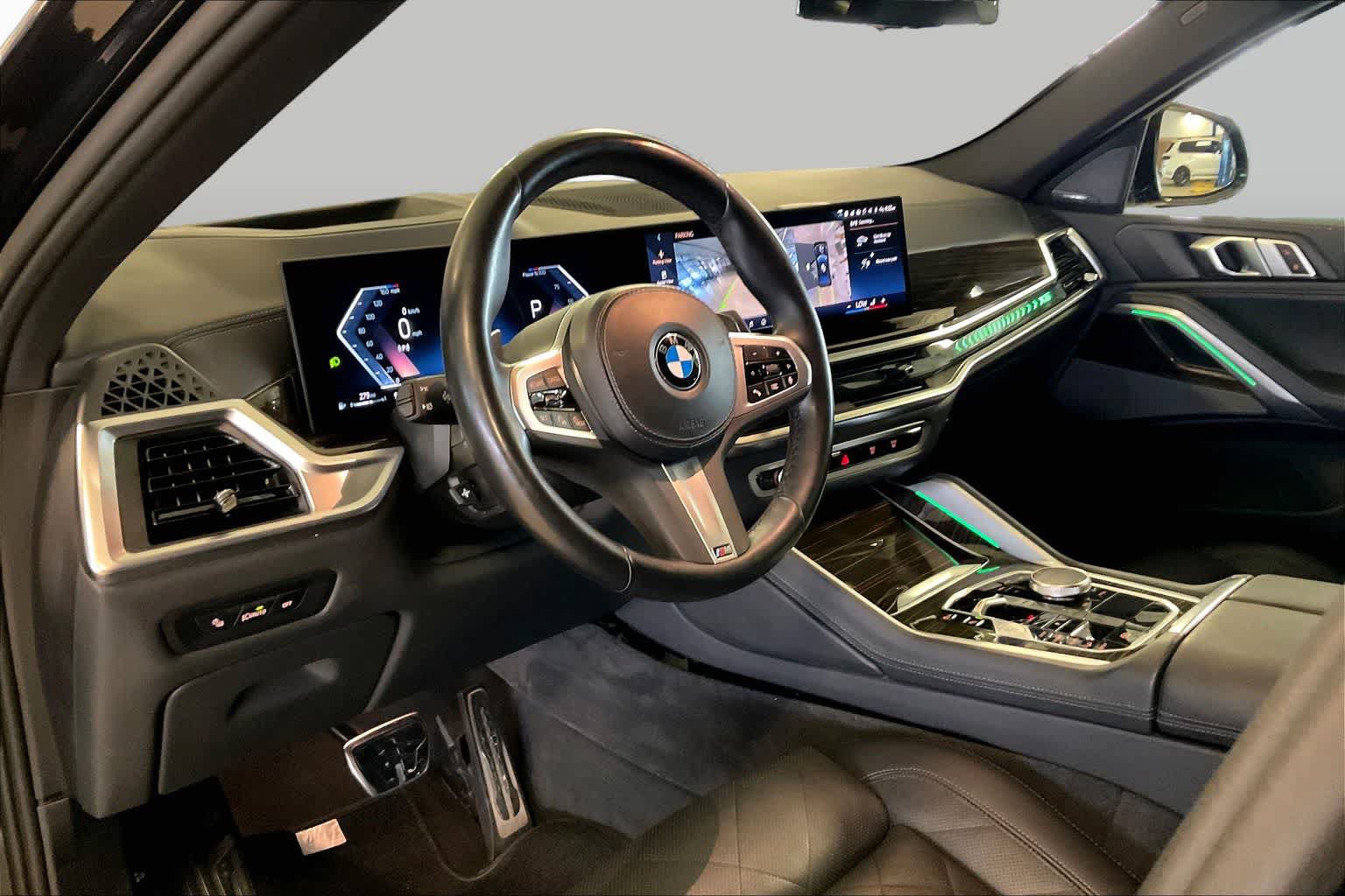Used 2025 BMW X6 xDrive40i AWD/4WD image 14