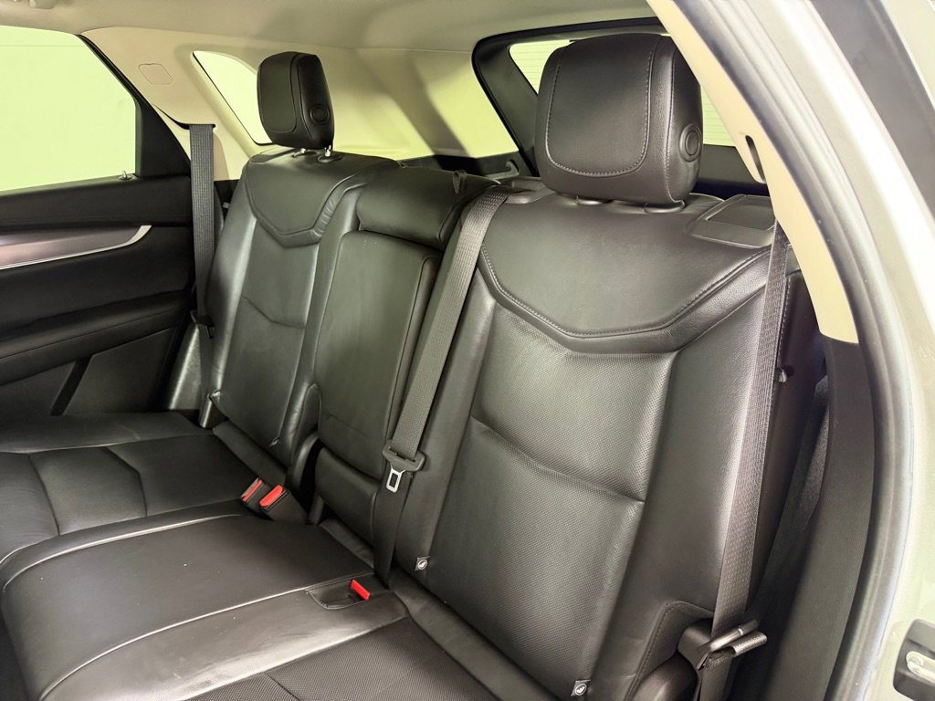 Used 2018 Cadillac XT5 Luxury image 21