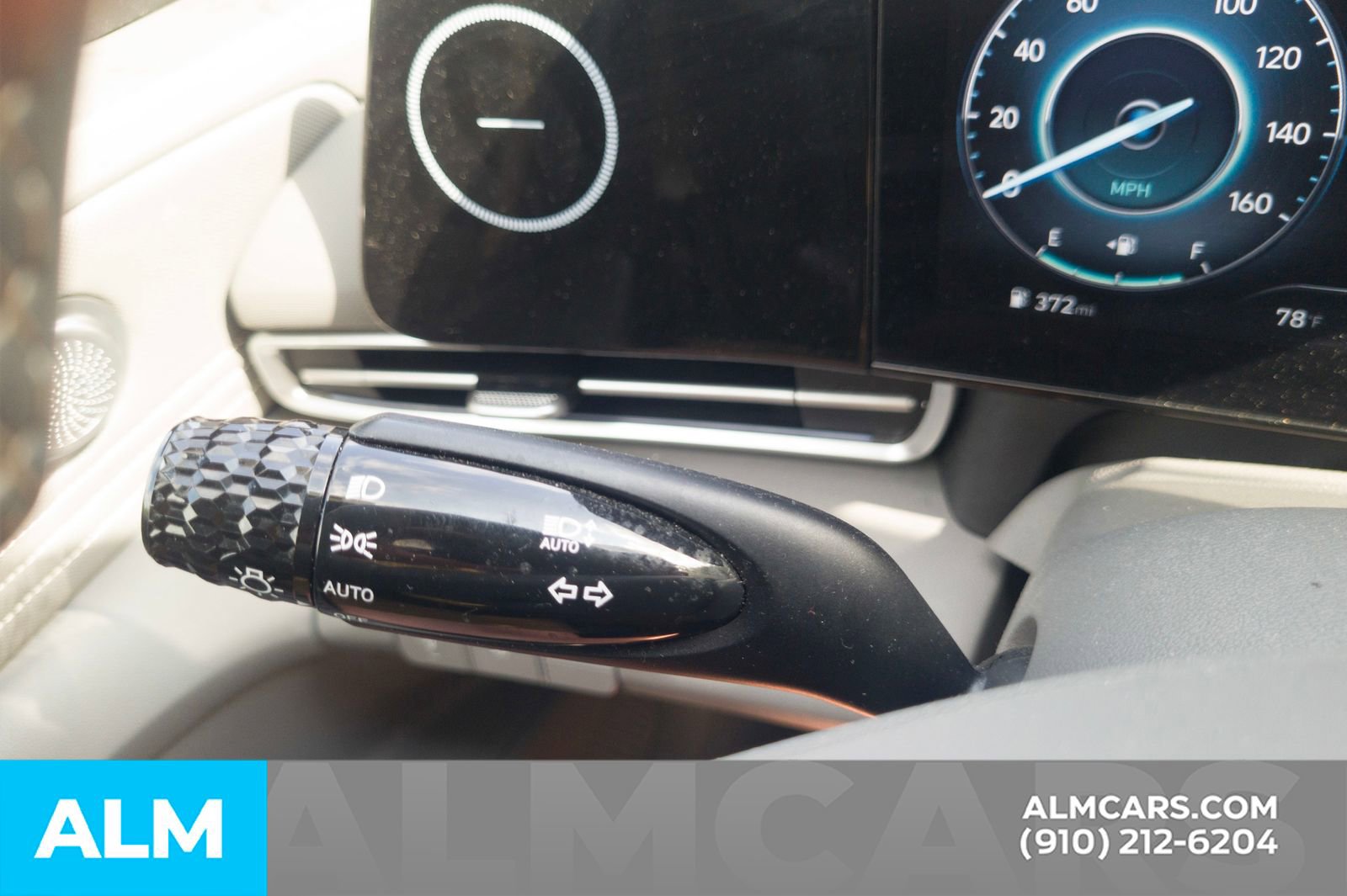 Used 2025 Hyundai Elantra SEL FWD image 21