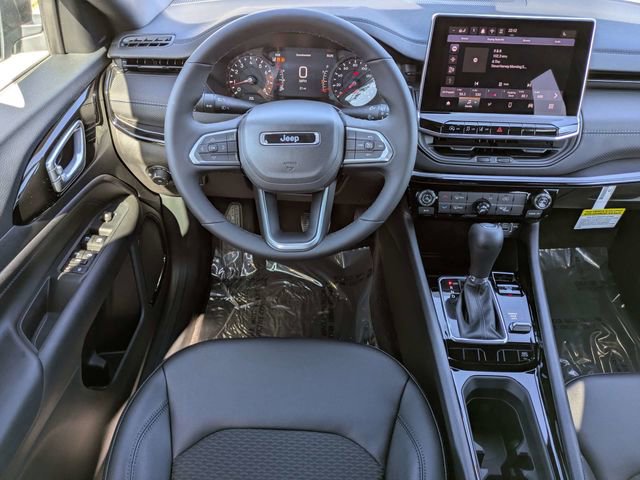 New 2026 Jeep Compass Latitude image 16