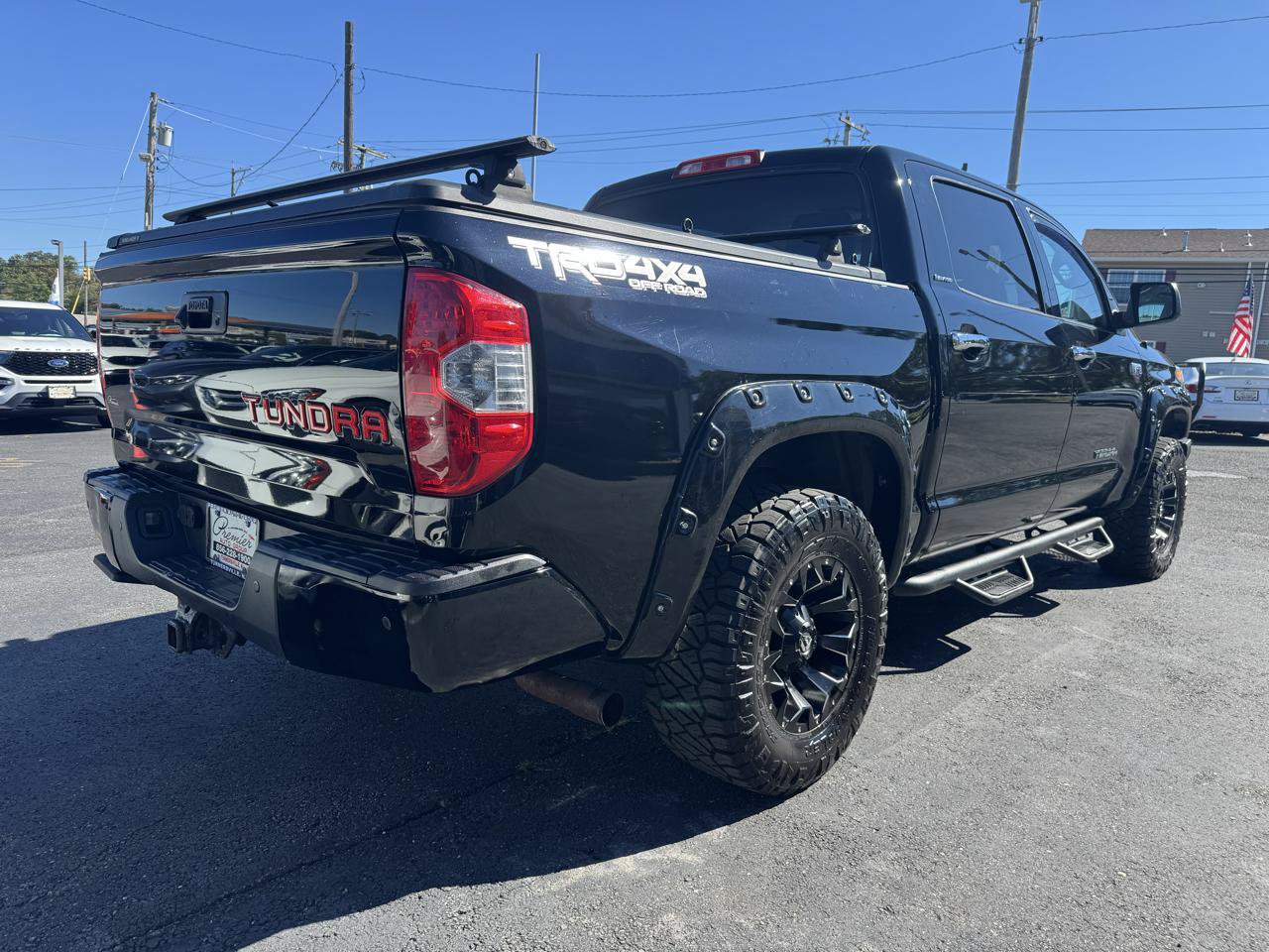Used 2014 Toyota Tundra Limited w/ Limited Premium Package AWD/4WD image 5