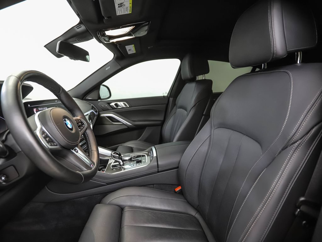 Used 2022 BMW X6 M50i w/ Premium Package AWD/4WD image 11