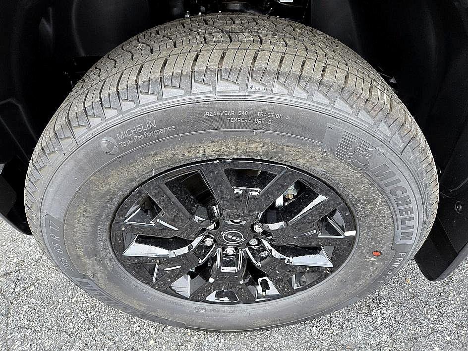 New 2026 Nissan Frontier SV w/ Tow Package image 12