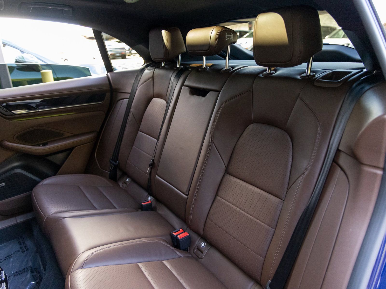 Certified 2025 Porsche Macan 4 Electric image 42