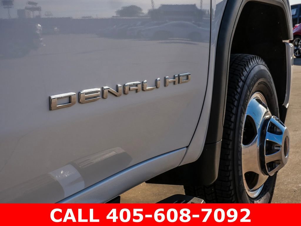 Used 2022 GMC Sierra 3500 Denali w/ Denali Ultimate Package AWD/4WD image 11