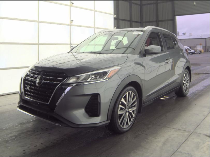 Used 2021 Nissan Kicks SV image 1