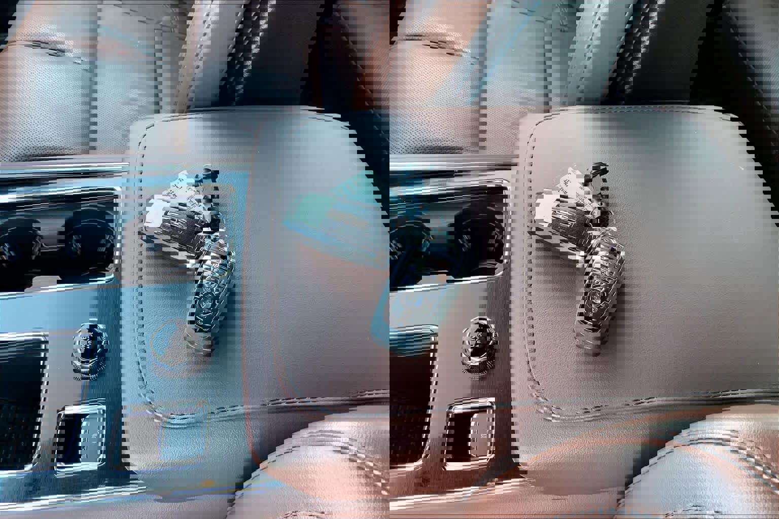 Used 2025 Lincoln Aviator Reserve w/ Equipment Group 201A image 14