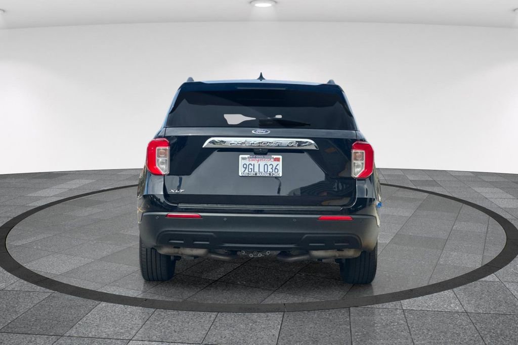 Certified 2023 Ford Explorer XLT image 7