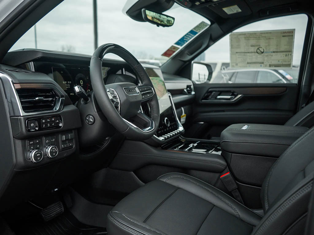 New 2026 GMC Yukon Denali w/ Denali Reserve Package AWD/4WD image 19