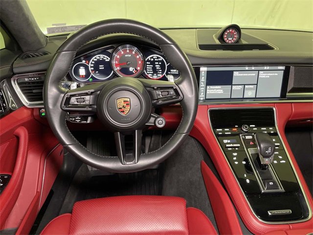 Used 2021 Porsche Panamera GTS image 28