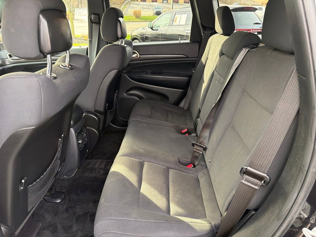 Used 2015 Jeep Grand Cherokee Laredo w/ Quick Order Package 23E image 24