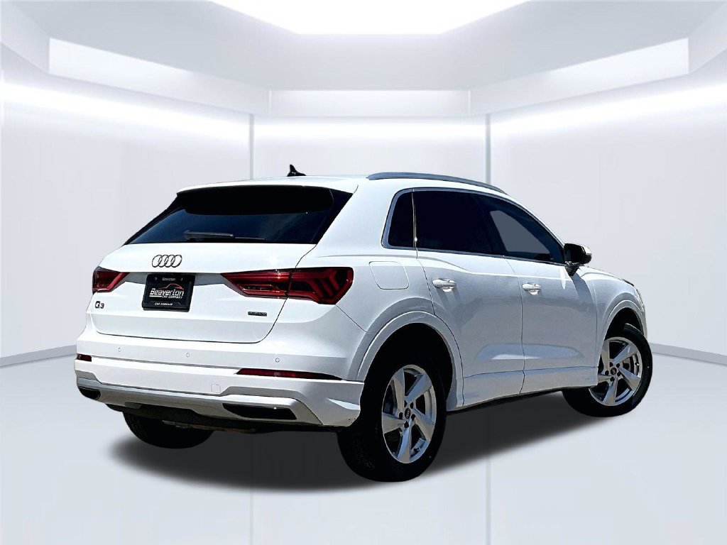 Used 2021 Audi Q3 2.0T Premium w/ Convenience Package AWD/4WD image 14