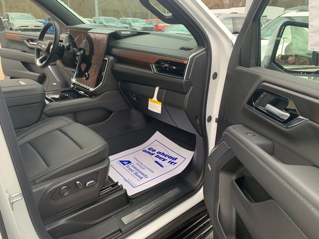 New 2026 GMC Yukon XL Denali image 14