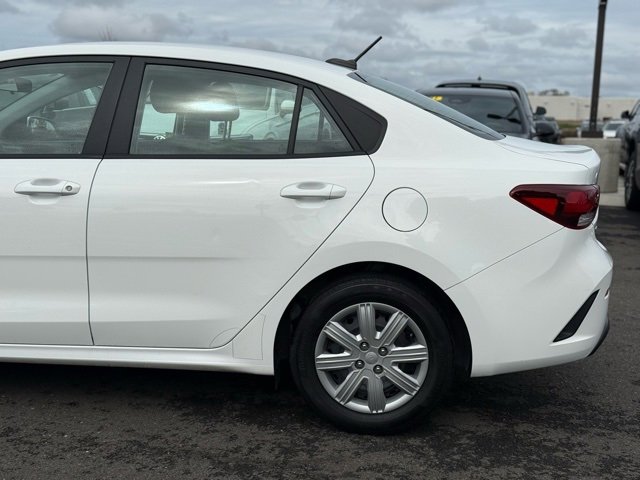 Used 2021 Kia Rio LX image 4