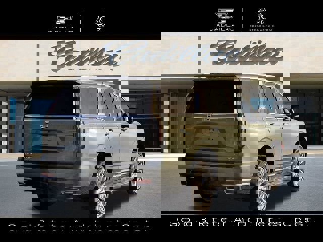 Used 2023 Cadillac Escalade Premium Luxury image 3