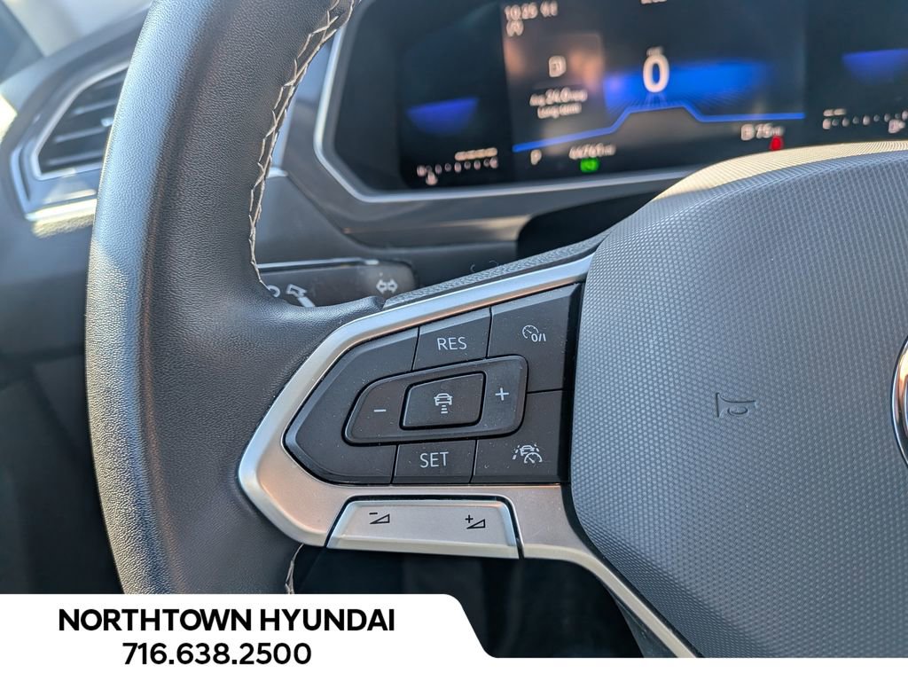 Used 2022 Volkswagen Tiguan SE image 25