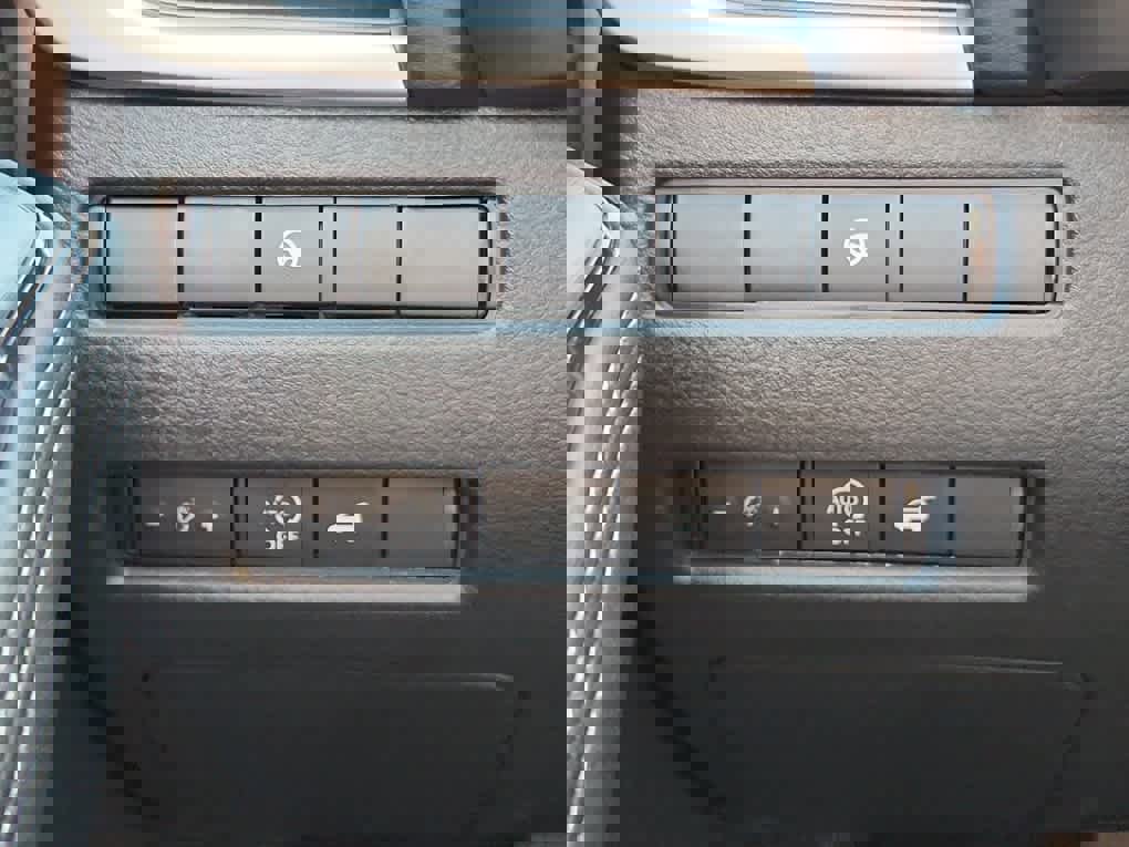 New 2026 Nissan Rogue SV image 17