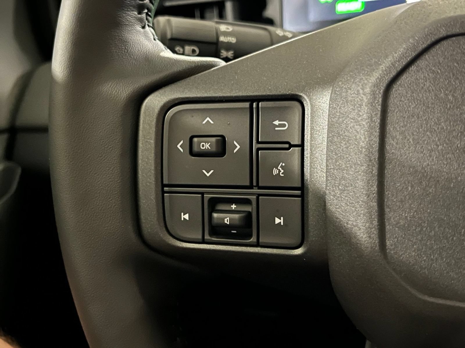 New 2026 Toyota RAV4 SE w/ Convenience Package AWD/4WD image 31