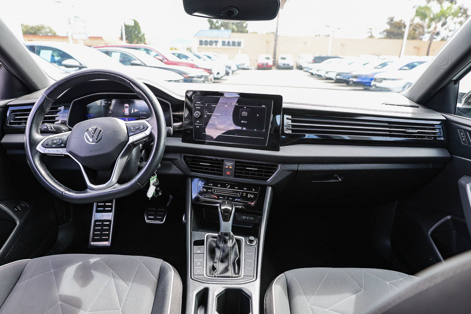Used 2025 Volkswagen Jetta Sport FWD image 2