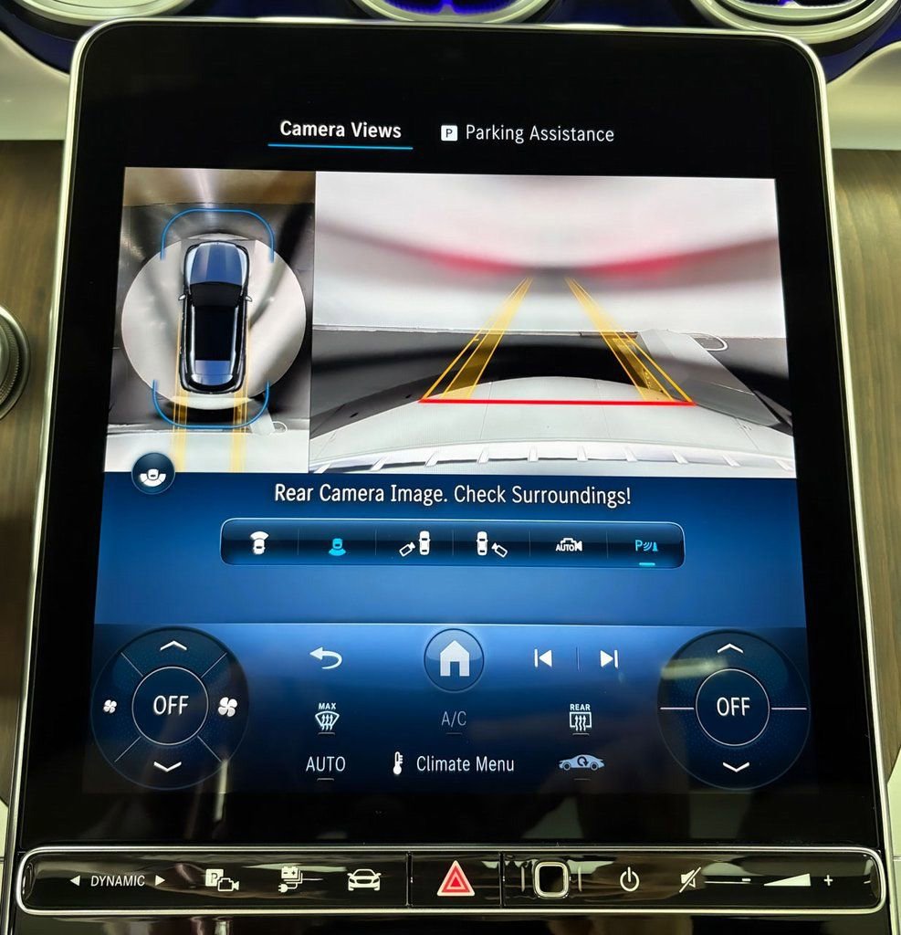 Used 2025 Mercedes-Benz GLC 350e 4MATIC w/ Driver Assistance Package image 20