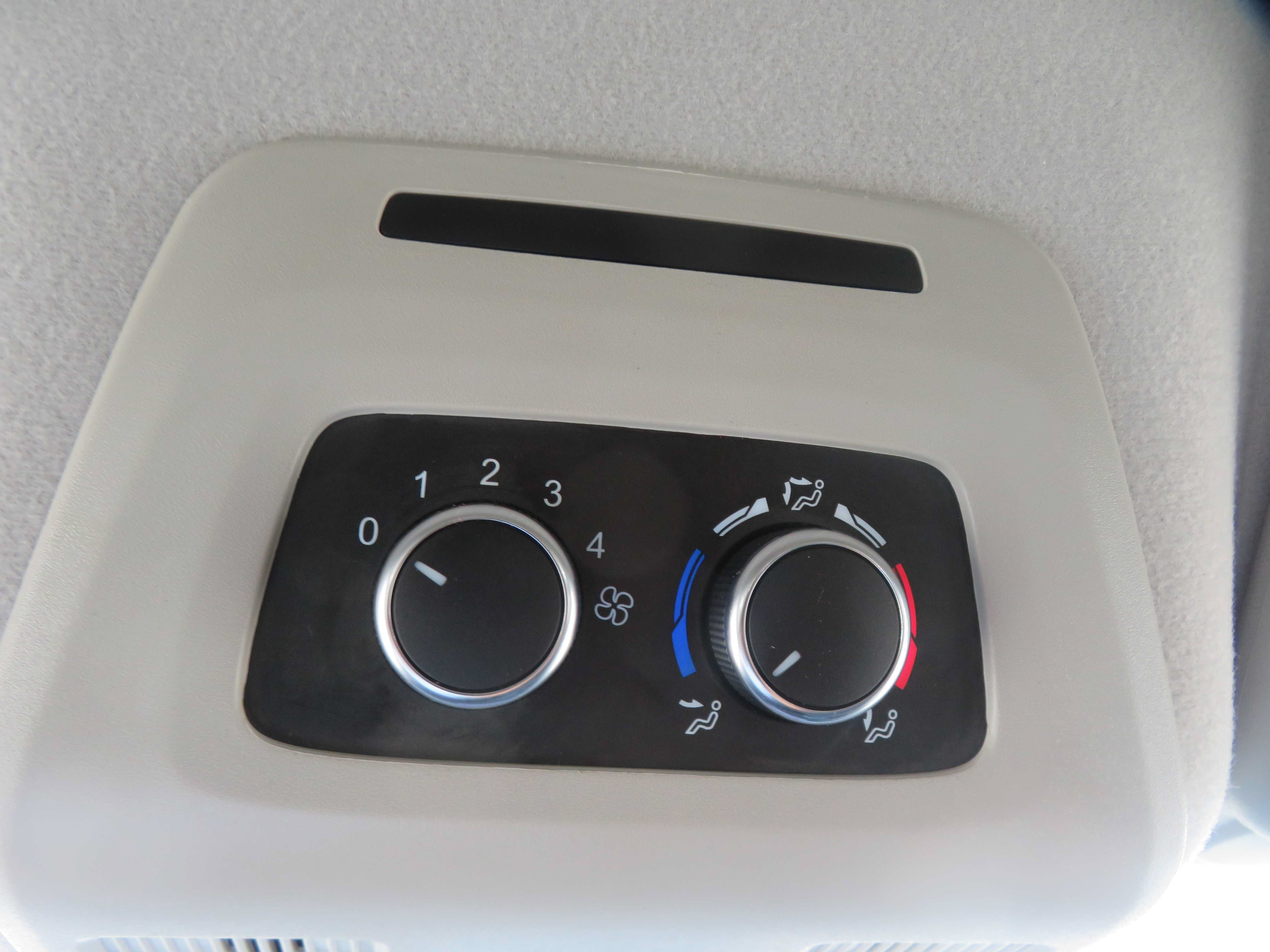 Used 2025 Ford Transit 350 XLT RWD image 50