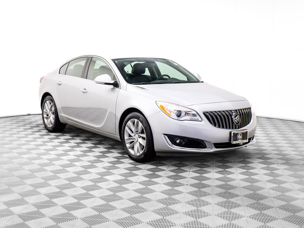 Used 2016 Buick Regal image 9