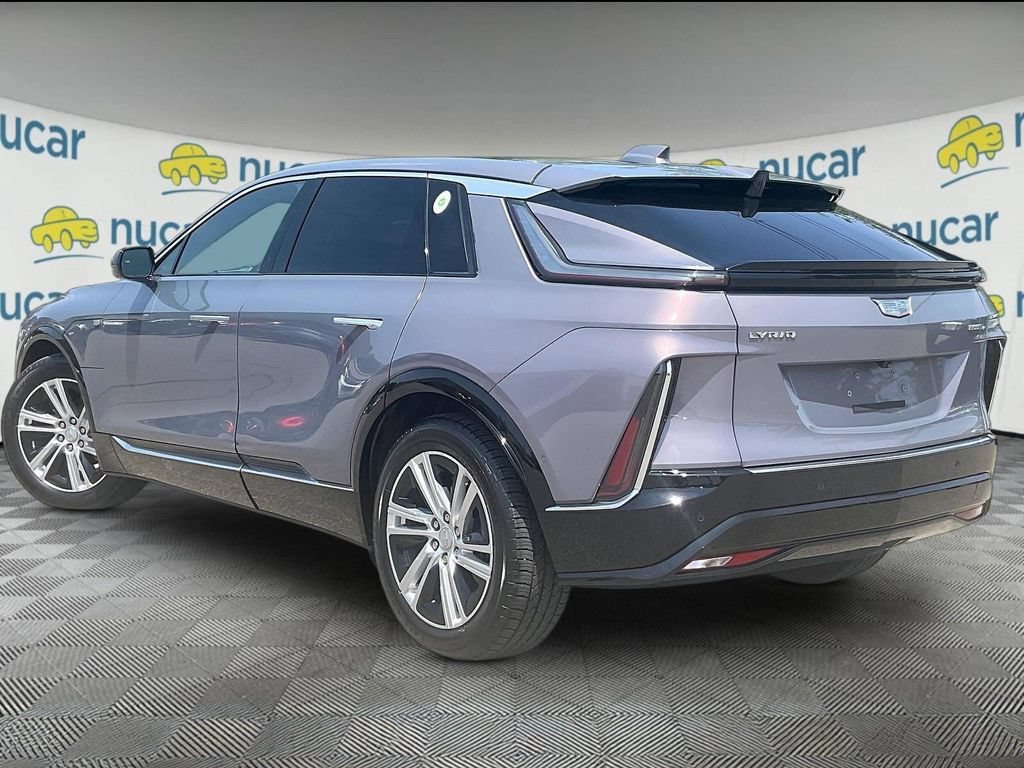Used 2024 Cadillac Lyriq Tech w/ Driver Assist Package AWD/4WD image 4