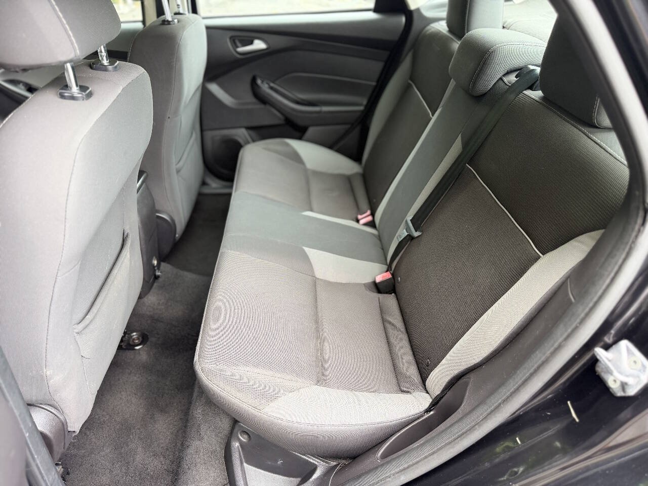 Used 2013 Ford Focus SE FWD image 10