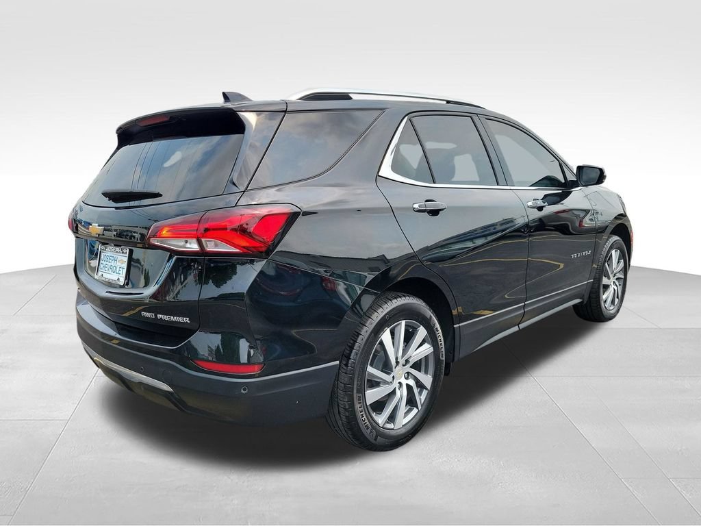 Used 2024 Chevrolet Equinox Premier AWD/4WD image 4